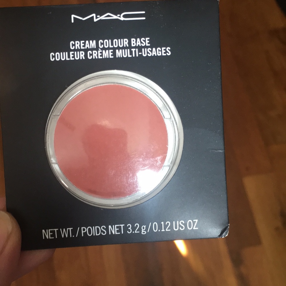 MAC cream colour base in vintage rose